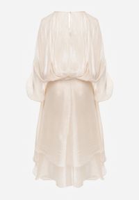 Born2be - Jasnobeżowa Szyfonowa Sukienka Koktajlowa o Rozkloszowanym Kroju Thagune. Okazja: na randkę. Kolor: beżowy. Materiał: szyfon. Styl: wizytowy #4