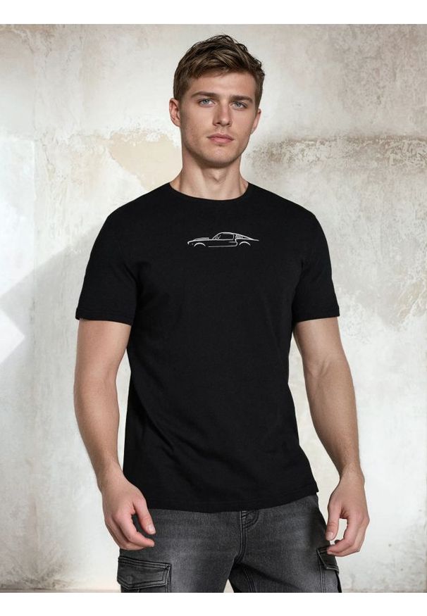 Sinsay - Bawełniana koszulka z nadrukiem - czarny. Kolor: czarny. Materiał: bawełna. Wzór: nadruk