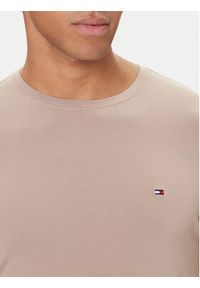 TOMMY HILFIGER - Tommy Hilfiger T-Shirt MW0MW10800 Beżowy Slim Fit. Kolor: beżowy. Materiał: bawełna
