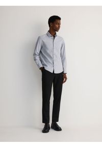 Reserved - Spodnie slim fit - czarny. Kolor: czarny. Materiał: tkanina, wiskoza