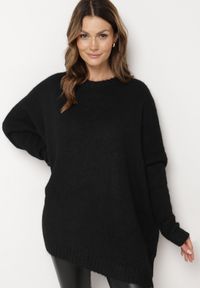 Born2be - Czarny Klasyczny Sweter o Kroju Oversize Zallelia. Okazja: na spotkanie biznesowe, do pracy, na co dzień. Kolor: czarny. Materiał: wełna. Długość rękawa: długi rękaw. Długość: długie. Sezon: jesień. Styl: klasyczny #5