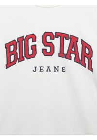 Big-Star - Bluza damska z logo BIG STAR biała Rubena 100. Okazja: na co dzień. Kolor: biały. Materiał: dzianina, skóra, dresówka, jeans, materiał. Długość rękawa: długi rękaw. Długość: długie. Wzór: aplikacja. Styl: casual, klasyczny, sportowy #2
