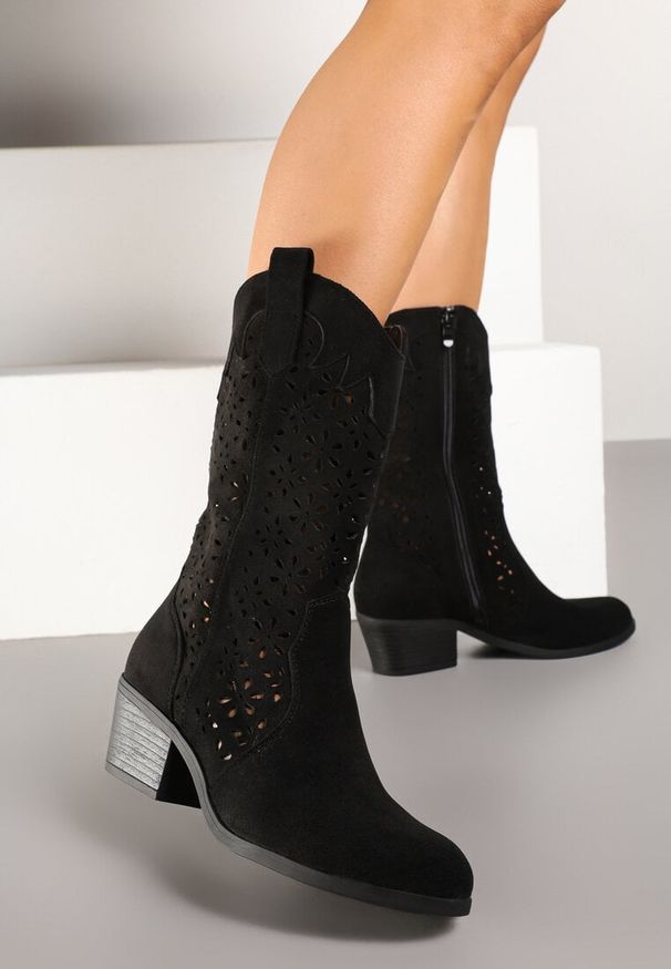 Born2be - Czarne Ażurowe Botki na Obcasie w Stylu Kowbojek Lissemi. Okazja: na co dzień. Zapięcie: zamek. Kolor: czarny. Materiał: jeans, koronka. Wzór: ażurowy. Obcas: na obcasie. Styl: boho, elegancki, klasyczny, casual. Wysokość obcasa: średni