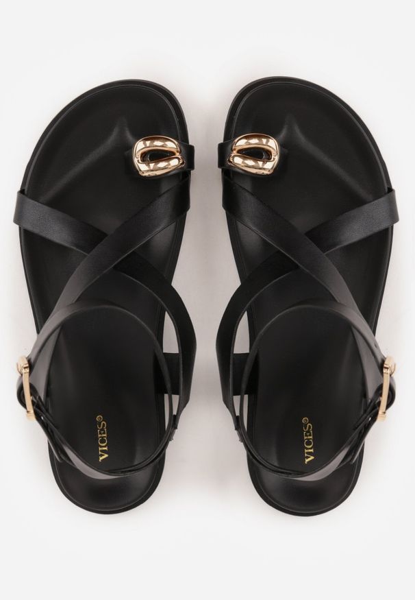 Born2be - Czarne Sandały Japonki VICES z Metaliczną Aplikacją i Paskiem na Duży Palec Zellanya. Okazja: na co dzień. Zapięcie: pasek. Kolor: czarny. Wzór: aplikacja. Styl: elegancki, casual