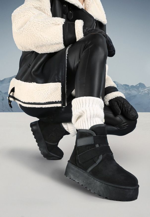 Born2be - Czarne Śniegowce na Grubej Podeszwie Zapinane na Rzepy Tarorelle. Okazja: na co dzień. Zapięcie: rzepy. Kolor: czarny. Sezon: zima. Styl: elegancki, casual