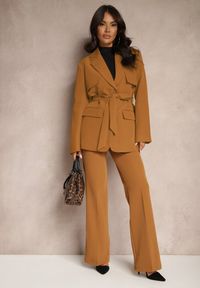 Renee - Brązowe Eleganckie Spodnie Garniturowe o Szerokim Kroju z Kieszeniami Zinolana. Okazja: na co dzień, na spotkanie biznesowe. Kolor: brązowy. Styl: elegancki #4