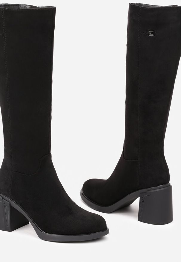 Renee - Czarne Kozaki na Słupku w Stylu Muszkieterek Cediara. Okazja: na co dzień. Zapięcie: zamek. Kolor: czarny. Materiał: materiał, jeans. Sezon: jesień, zima. Obcas: na słupku. Styl: klasyczny, elegancki, casual. Wysokość obcasa: średni