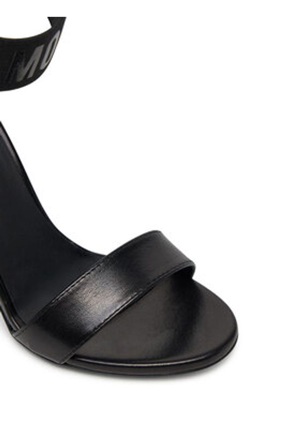 Love Moschino - LOVE MOSCHINO Sandały JA16109G0MIE000A Czarny. Kolor: czarny. Materiał: skóra