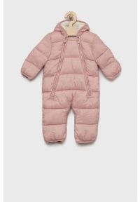 GAP kombinezon dziecięcy kolor różowy. Okazja: na co dzień. Kolor: różowy. Styl: casual #1