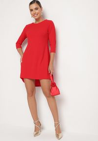 Born2be - Czerwona Trapezowa Sukienka z Dłuższym Tyłem Gemirina. Okazja: na co dzień. Kolor: czerwony. Typ sukienki: trapezowe. Styl: casual #7