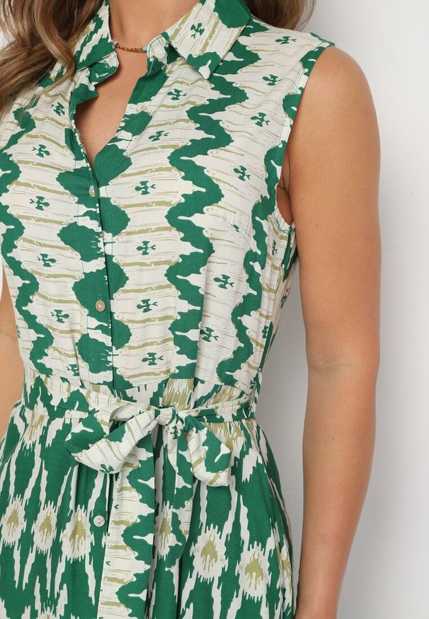 Born2be - Zielona Koszulowa Sukienka z Wiskozy z Rozkloszowanym Dołem i Paskiem w Talii Drivima. Okazja: na imprezę. Kolor: zielony. Materiał: wiskoza. Typ sukienki: koszulowe. Styl: elegancki