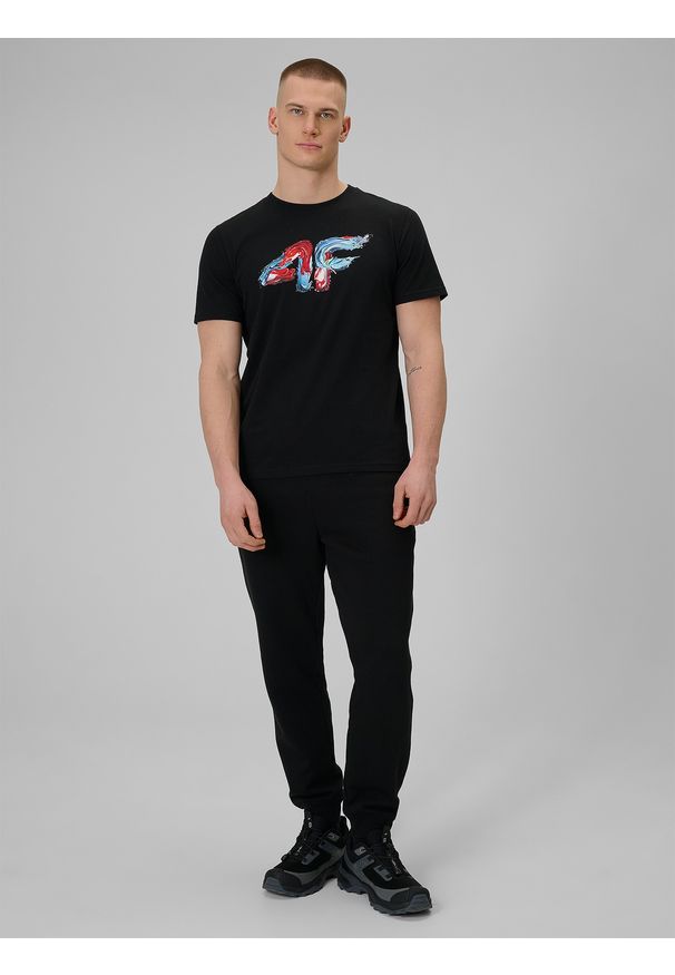 4f - 4F T-shirt regular z nadrukiem męski - czarny S. Okazja: na co dzień. Kolor: czarny. Materiał: materiał, bawełna, dzianina. Wzór: nadruk. Styl: casual