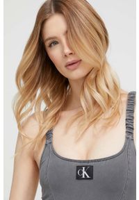 Calvin Klein jednoczęściowy strój kąpielowy kolor czarny lekko usztywniona miseczka. Kolor: szary. Materiał: materiał #4