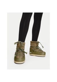 Śniegowce Moon Boot. Kolor: brązowy. Materiał: nylon #1