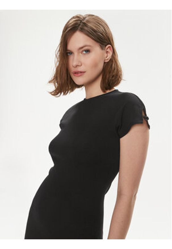 Calvin Klein Sukienka letnia Q-Nova K20K206537 Czarny Slim Fit. Kolor: czarny. Materiał: syntetyk. Sezon: lato