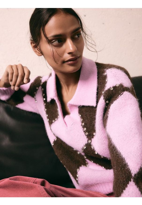 Reserved - Sweter polo w romby - wielobarwny. Typ kołnierza: polo. Materiał: dzianina, wełna