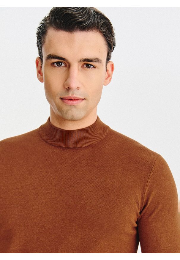 Pako Lorente - PAKO LORENTE - Półgolf męski w rudym kolorze. Kolor: czerwony, brązowy, niebieski. Materiał: wiskoza, nylon. Wzór: ze splotem, gładki