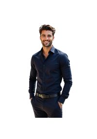 Modini - Elastyczna granatowa gładka koszula męska Y91. Kolor: niebieski. Materiał: bawełna, lycra, tkanina. Wzór: gładki #1