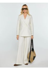 Big-Star - Marynarka damska lniana w prążek kremowa Kinnia 102. Kolor: kremowy. Materiał: len. Wzór: prążki #1