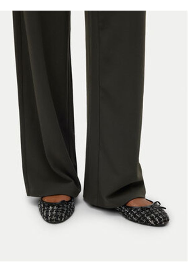 Vero Moda Spodnie materiałowe Berlin 10318454 Szary Wide Leg. Kolor: szary. Materiał: syntetyk