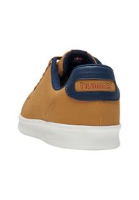 Syntetyczne trenery z niską górą Hummel Busan Nubuck. Kolor: brązowy. Materiał: syntetyk, nubuk