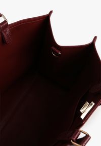 Born2be - Bordowa Duża Torebka Kuferek z Dwoma Rączkami i Metaliczną Klamrą Nalavera. Kolor: czerwony. Rozmiar: duże. Styl: klasyczny, biznesowy, casual