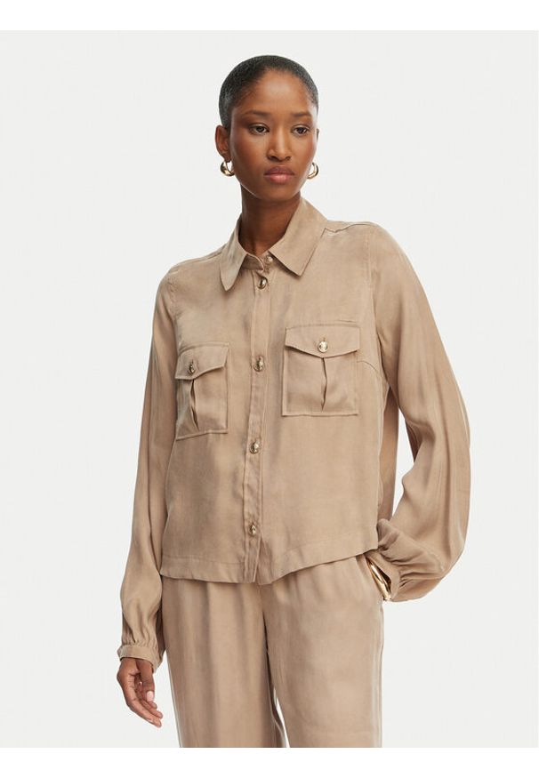 Guess Koszula W6GH22 W1789 Beżowy Regular Fit. Kolor: beżowy. Materiał: lyocell