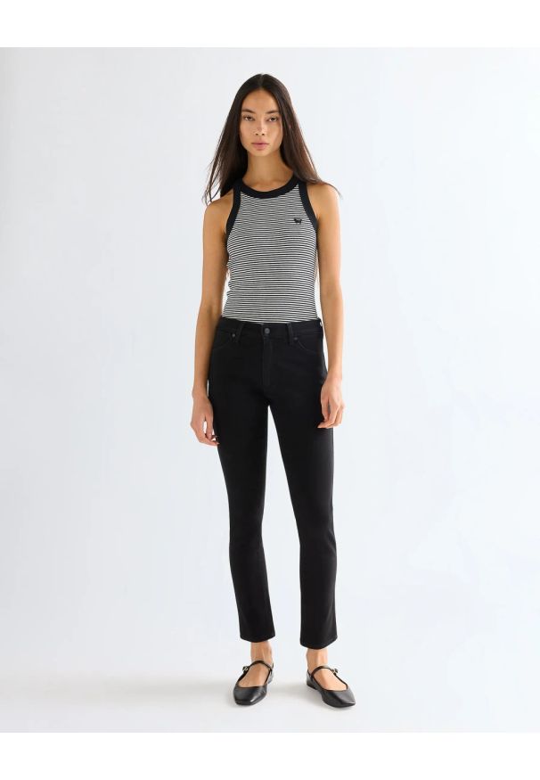 Wrangler - DAMSKIE SPODNIE WRANGLER SIENNA RETRO BLACK 112378447. Styl: retro