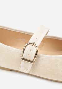 Renee - Beżowe Balerinki Mary Jane z Klamrą Zaurg. Okazja: na co dzień. Zapięcie: klamry. Kolor: beżowy. Materiał: jeans. Styl: klasyczny, casual, elegancki #5