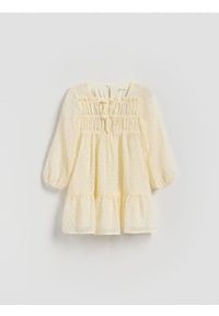 Reserved - Sukienka z kwadratowym dekoltem - kremowy. Kolor: kremowy. Materiał: tkanina #1