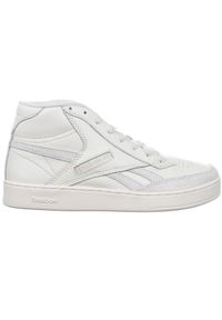 Buty do chodzenia damskie Reebok Club C Form Hi. Kolor: biały. Materiał: materiał, skóra, syntetyk. Szerokość cholewki: normalna. Model: Reebok Club. Sport: turystyka piesza