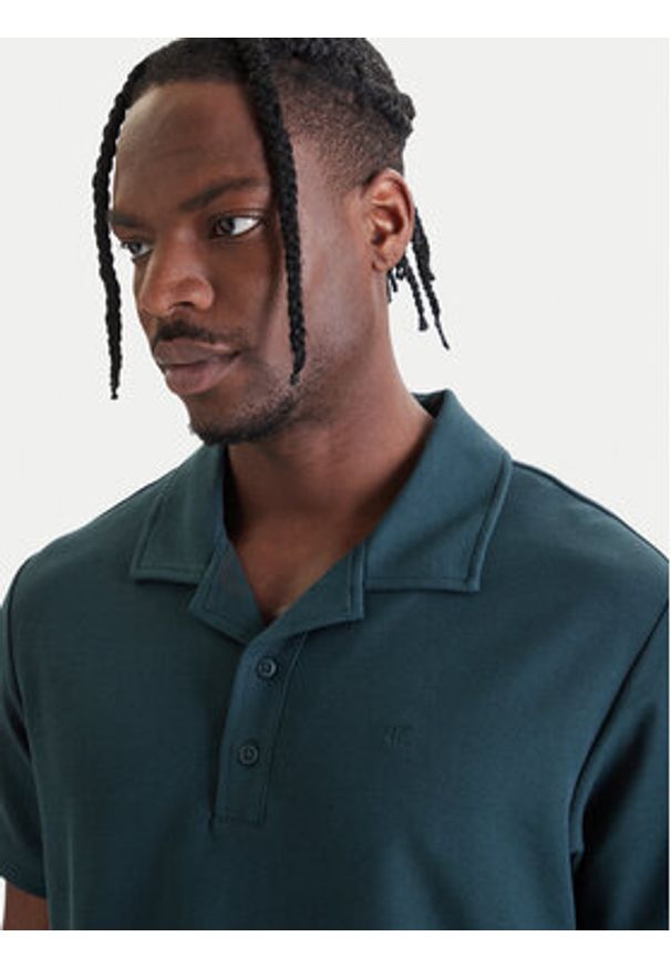 Calvin Klein Jeans Polo Easy Micro Waffle LV04RF205G Zielony Regular Fit. Typ kołnierza: polo. Kolor: zielony. Materiał: bawełna