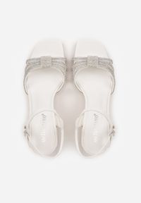 Born2be - Białe Eleganckie Sandały na Obcasie z Cyrkoniami Zitella. Okazja: na co dzień. Zapięcie: sprzączka. Kolor: biały. Materiał: jeans. Wzór: aplikacja. Obcas: na obcasie. Styl: elegancki. Wysokość obcasa: średni #2