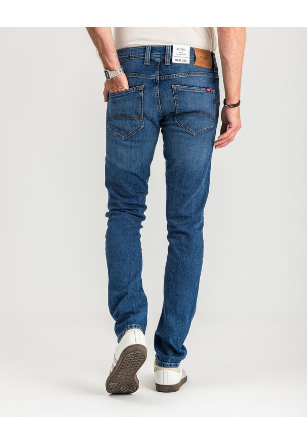 Mustang - MUSTANG OREGON SLIM MĘSKIE SPODNIE JEANSOWE JEANSY DŻINSY DENIM BLUE 1015041 5000 702. Wzór: bez wzorów. Sezon: lato. Styl: klasyczny
