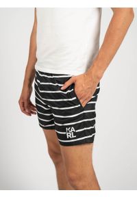 Karl Lagerfeld Kąpielówki "Stripes" | KL22MBM04 | Stripes | Mężczyzna | Czarny. Kolor: czarny. Materiał: poliester. Wzór: aplikacja, paski #5
