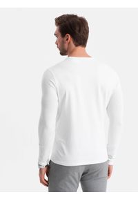 Ombre Clothing - Longsleeve męski z elastanem sygnowany z okrągłym dekoltem - biały V1 - Rozmiar: L. Kolor: biały. Materiał: elastan. Długość rękawa: długi rękaw. Wzór: gładki, jednolity. Styl: klasyczny #5