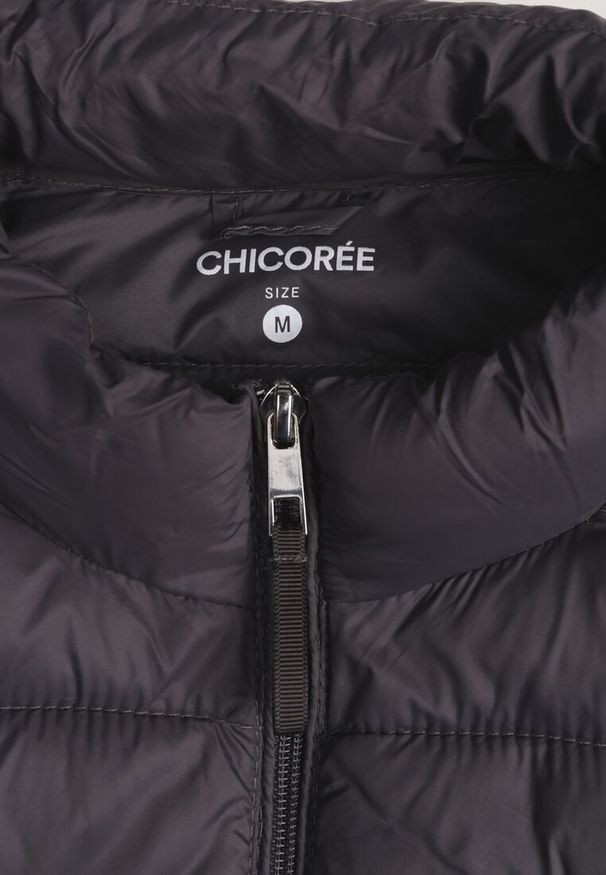 Renee - Ciemnoszara Casualowa Kurtka Ozdobiona Pikowaniem Nelionea. Okazja: na co dzień. Kolor: szary. Materiał: jeans. Wzór: aplikacja. Styl: casual