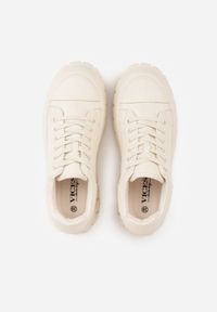Born2be - Beżowe Sneakersy VICES na Grubej Tłoczonej Podeszwie z Perforacją Diomerine. Okazja: na co dzień. Kolor: beżowy. Materiał: dzianina, dresówka #6