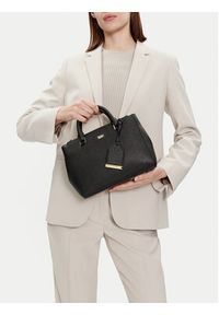 DKNY Torebka Belle Sm Satchel R33D1Y77 Czarny. Kolor: czarny. Materiał: skórzane