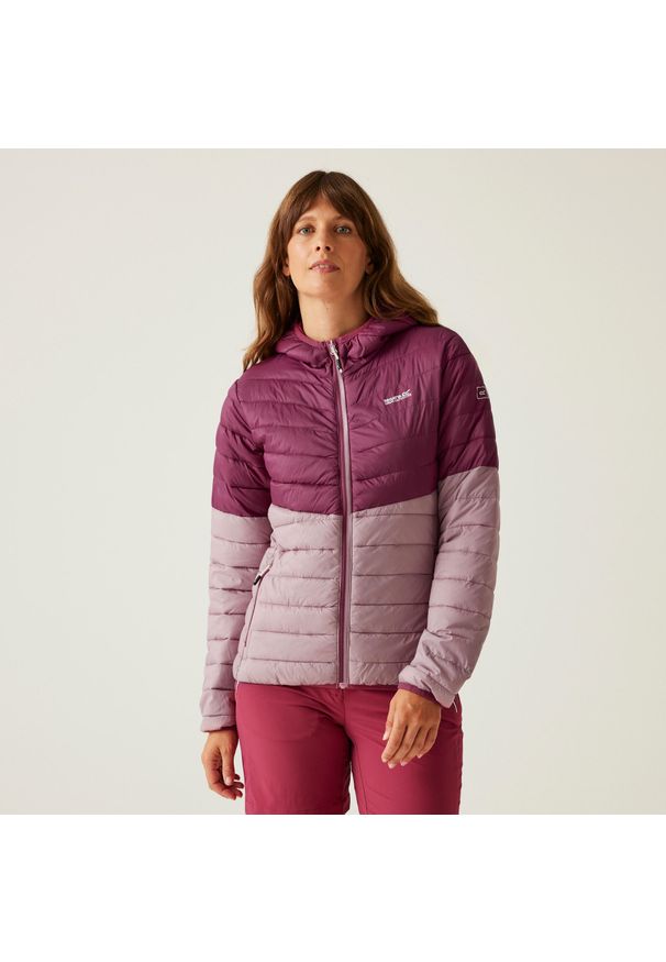 Regatta - Damska pikowana kurtka z kapturem Hillpack IV. Typ kołnierza: kaptur. Kolor: niebieski. Materiał: tkanina, puch, poliamid. Sport: turystyka piesza