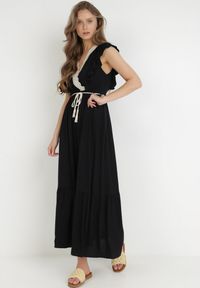 Born2be - Czarna Sukienka Lasthusa. Kolor: czarny. Materiał: koronka. Długość rękawa: bez rękawów. Sezon: lato. Typ sukienki: kopertowe. Styl: boho, wakacyjny. Długość: mini #3