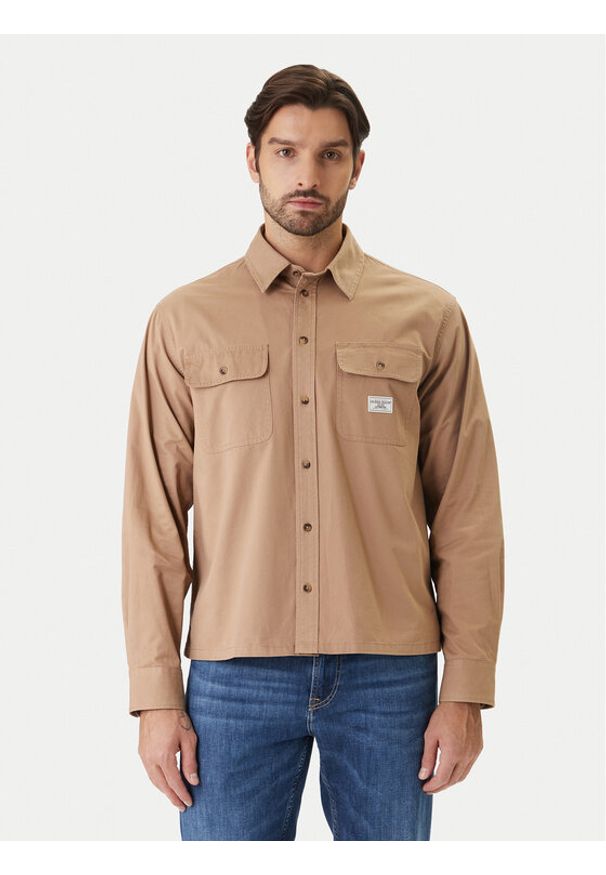 Guess Jeans Koszula M6RH60 WJ921 Brązowy Boxy Fit. Kolor: brązowy. Materiał: bawełna