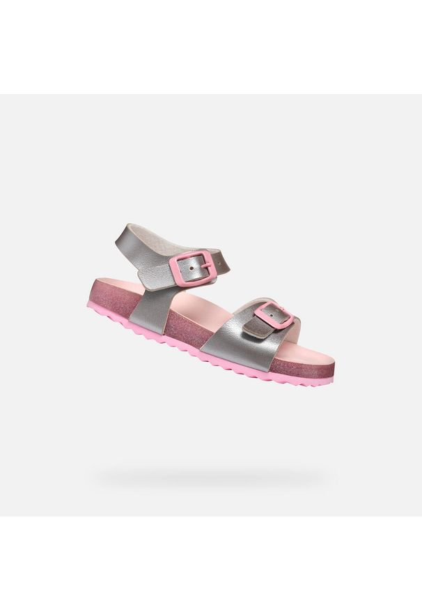 Sandały Geox Model J Adriel Girl Kolor Szary. Kolor: różowy. Materiał: tkanina. Sezon: lato