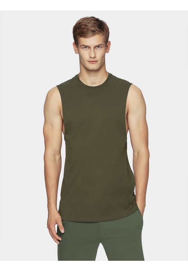 4f - Tank top basic regular gładki męski. Kolor: brązowy, oliwkowy, wielokolorowy. Materiał: bawełna, dzianina, jersey. Długość rękawa: bez rękawów. Wzór: gładki