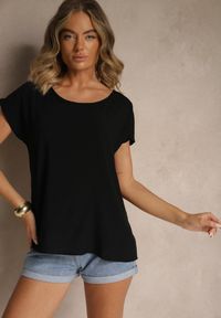 Renee - Czarna Wiskozowa Bluzka Oversize Lirealia. Okazja: na co dzień. Kolor: czarny. Materiał: wiskoza. Styl: casual #5