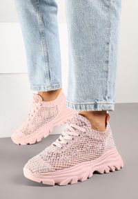 Renee - Różowe Sneakersy Ozdobione Siateczką Toliselle. Okazja: na co dzień. Kolor: różowy. Materiał: jeans. Wzór: aplikacja #4