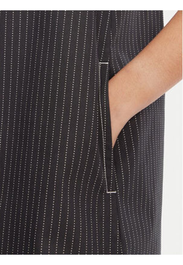Adidas - adidas Sukienka codzienna Allover Print JJ3143 Szary Regular Fit. Okazja: na co dzień. Kolor: szary. Materiał: bawełna. Wzór: nadruk. Typ sukienki: proste. Styl: casual