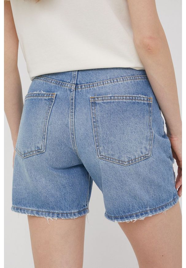 Answear Lab szorty jeansowe damskie z aplikacją high waist. Okazja: na co dzień. Stan: podwyższony. Kolor: niebieski. Materiał: jeans. Wzór: aplikacja. Styl: wakacyjny
