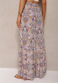 Renee - Jasnoniebieskie Spodnie z Rozszerzanymi Nogawkami z Wiskozy High Waist z Gumką w Talii Nasie. Stan: podwyższony. Kolor: niebieski. Materiał: wiskoza. Długość: długie. Styl: klasyczny, elegancki #3