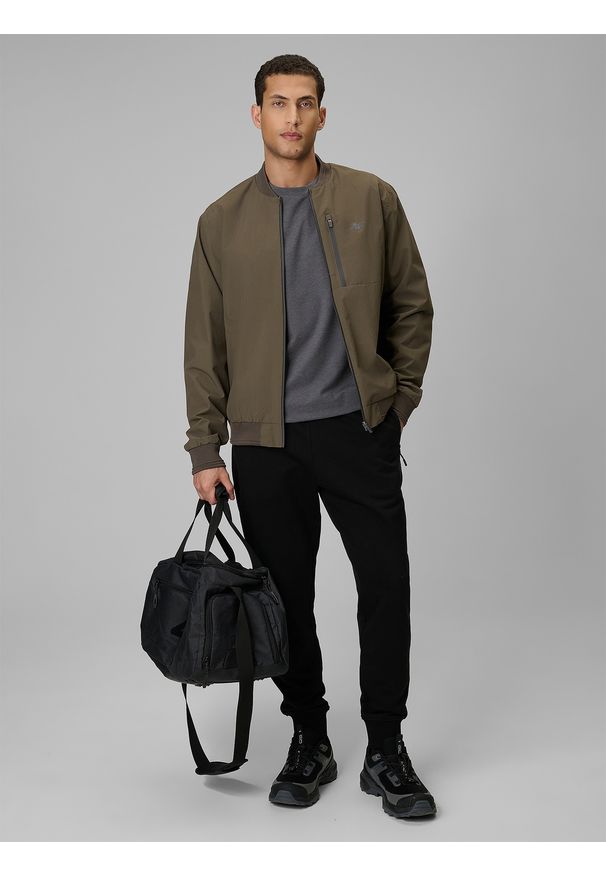 4f - 4F Spodnie dresowe joggery męskie - czarne XXL. Kolor: czarny. Materiał: dresówka. Sport: fitness